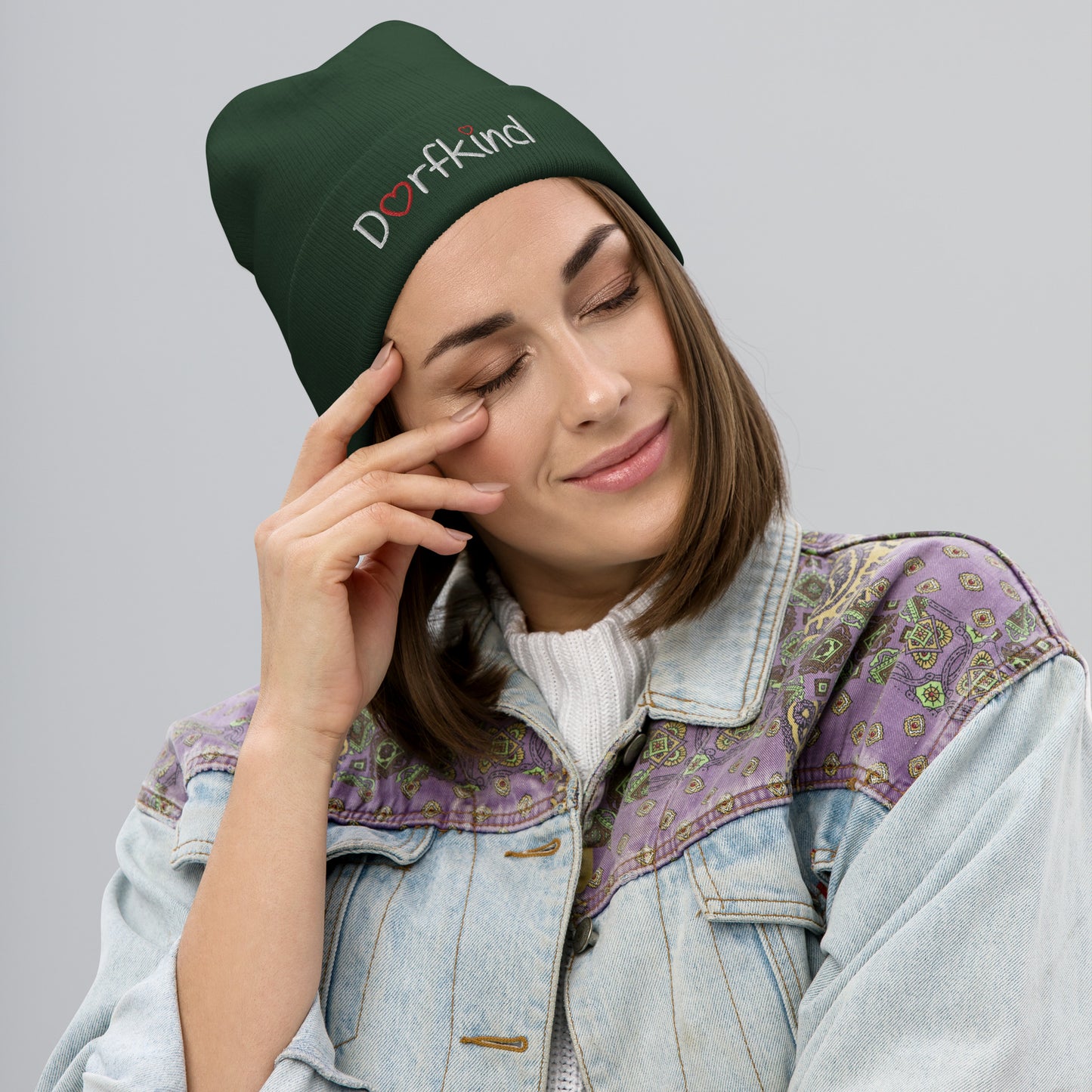Bestickte "Dorfkind" Beanie