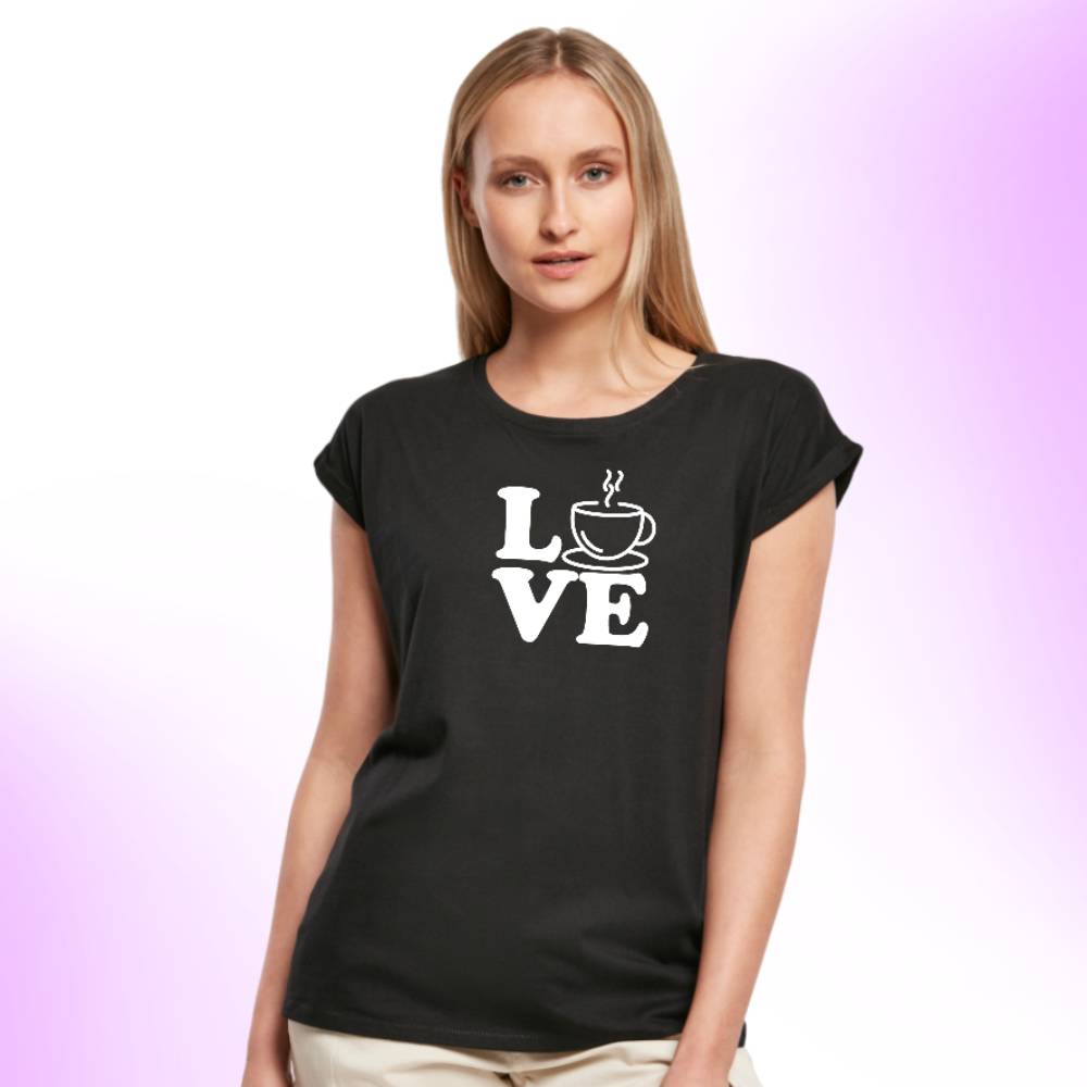 Ladies' Extended Shoulder Tee in Schwarz: „Love Coffee“ – Für alle Kaffeeliebhaberinnen!