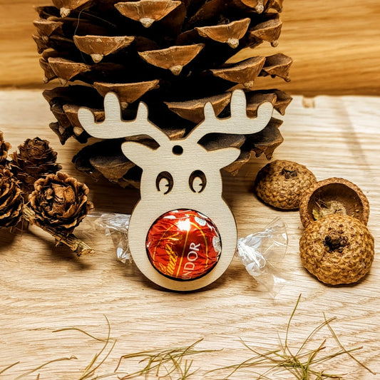 Rentier-Geschenkanhänger aus Holz – Dein persönlicher Weihnachtsgruß